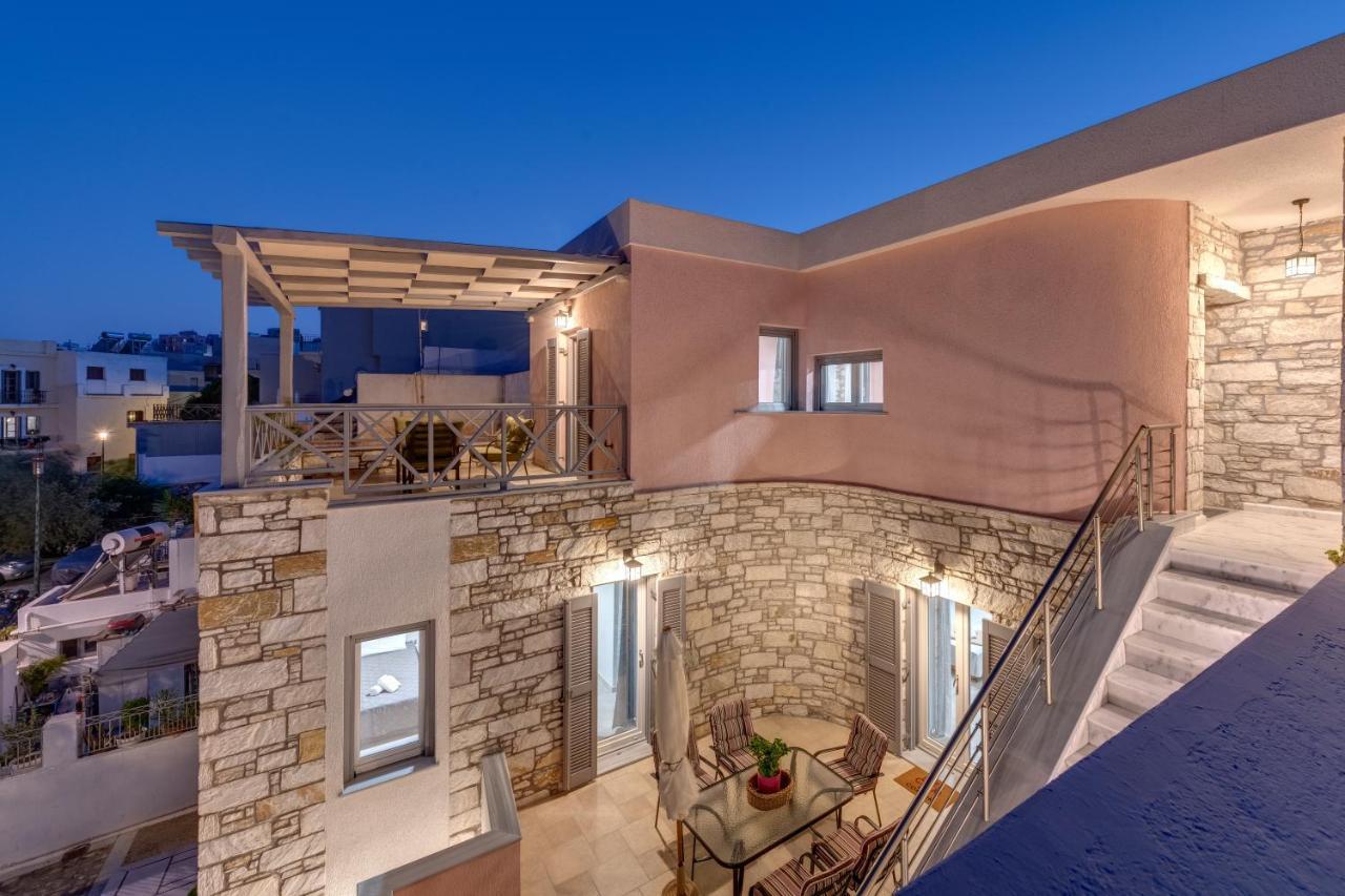 Takis Guesthouse- Laoura-Hermoupolis מראה חיצוני תמונה