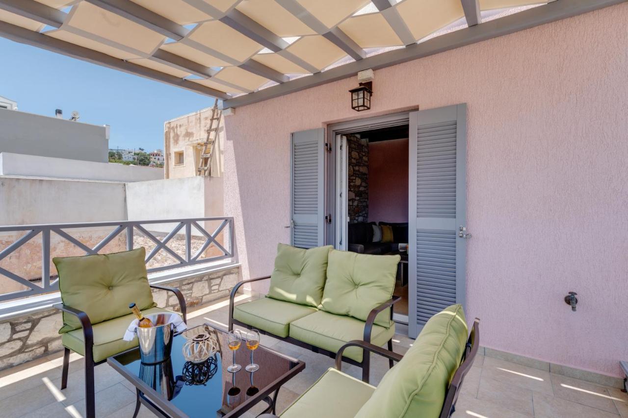 Takis Guesthouse- Laoura-Hermoupolis מראה חיצוני תמונה