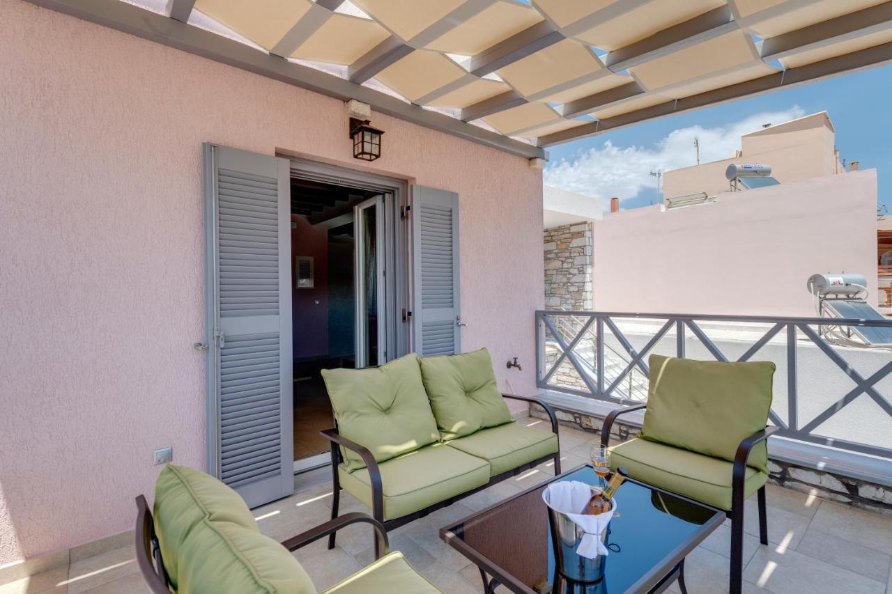 Takis Guesthouse- Laoura-Hermoupolis מראה חיצוני תמונה
